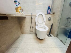 Bathroom in 3.5 BHK Apartment at Sheth Auris Serenity Tower 2, Malad West – for Rent