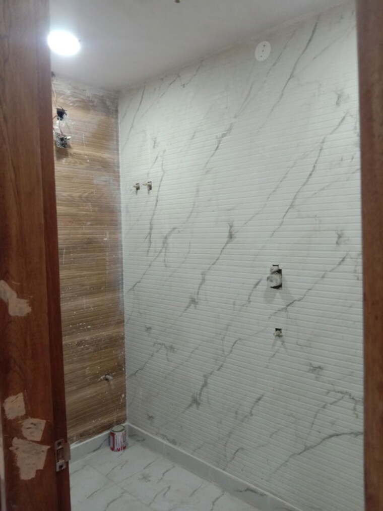 Bathroom, mahavir enclave 2 Bedroom 600 Sq.Ft. Builder Floor In Mahavir Enclave Delhi 10130779