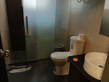 Bathroom in 3 BHK Apartment at Jalahalli West – for Rent