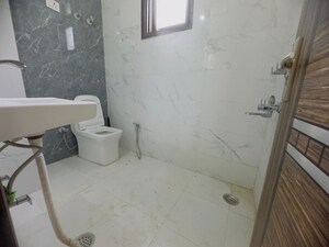 Bathroom in 3 BHK Apartment at Palm Residency Chhatarpur, Chattarpur – for Rent