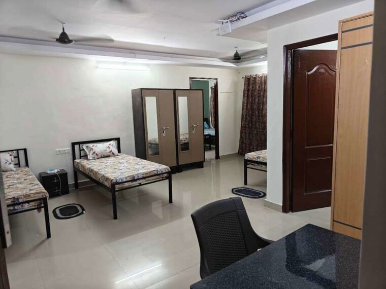 Room, naupada Pg For Boys & Girls In Naupada 10130798