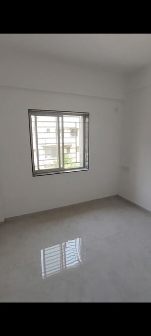 Room in 2 BHK Apartment at Wadgaon Sheri – for Rent