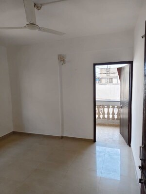 Room in 2 BHK Apartment at Wadgaon Sheri – for Rent