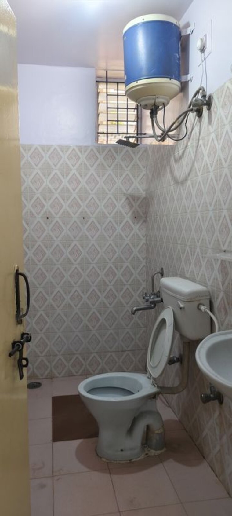 Bathroom, murugesh palya 2 Bedroom 1100 Sq.Ft. Builder Floor In Murugesh Palya Bangalore 10130808