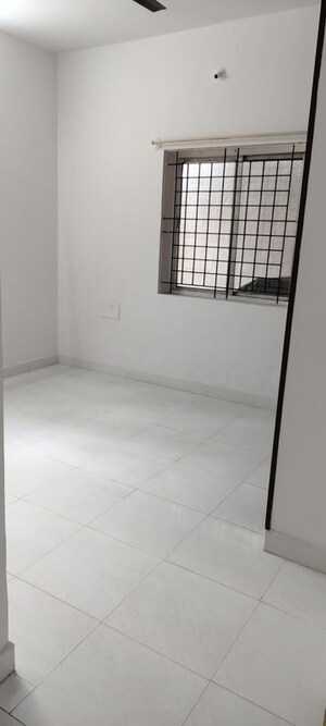 Room in 2 BHK Builder Floor at Murugesh Palya – for Rent