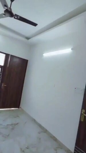 Room in 4 BHK Villa at Sector 10 Greater Noida – for Sale