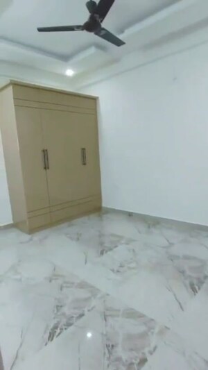 Room in 4 BHK Villa at Sector 10 Greater Noida – for Sale