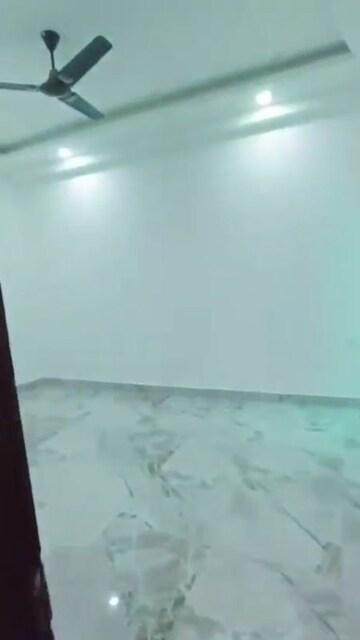 Room in 4 BHK Villa at Sector 10 Greater Noida – for Sale