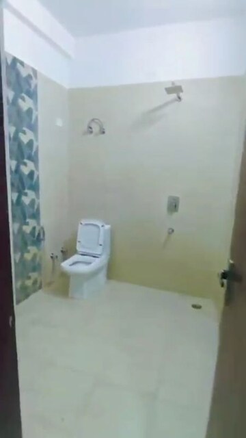 Bathroom in 4 BHK Villa at Sector 10 Greater Noida – for Sale