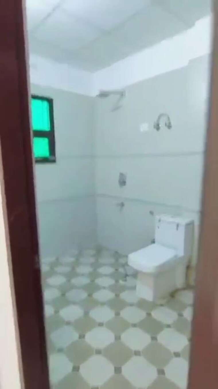 Other, sector 10 greater noida 4 Bedroom 2000 Sq.Ft. Villa In Sector 10 Greater Noida Greater Noida 10130815