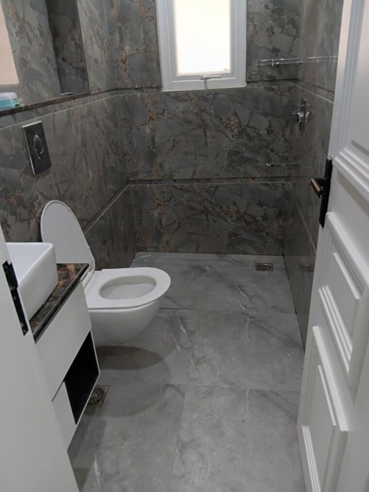 Bathroom, sector 46 1 RK 600 Sq.Ft. Builder Floor In Sector 46 Gurgaon 10130827