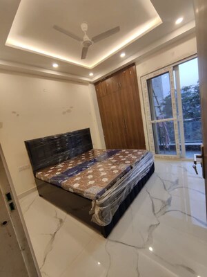 Studio Builder Floor For Rent in Sector 45