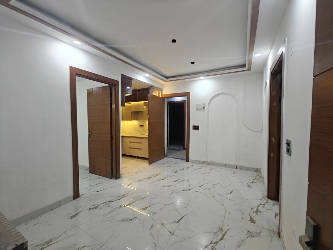 2 BHK + Extra Room Builder Floor For Sale in Sector 73