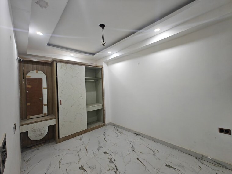 Bedroom, sector 73 2 Bedroom 1000 Sq.Ft. Builder Floor In Sector 73 Noida 10130846