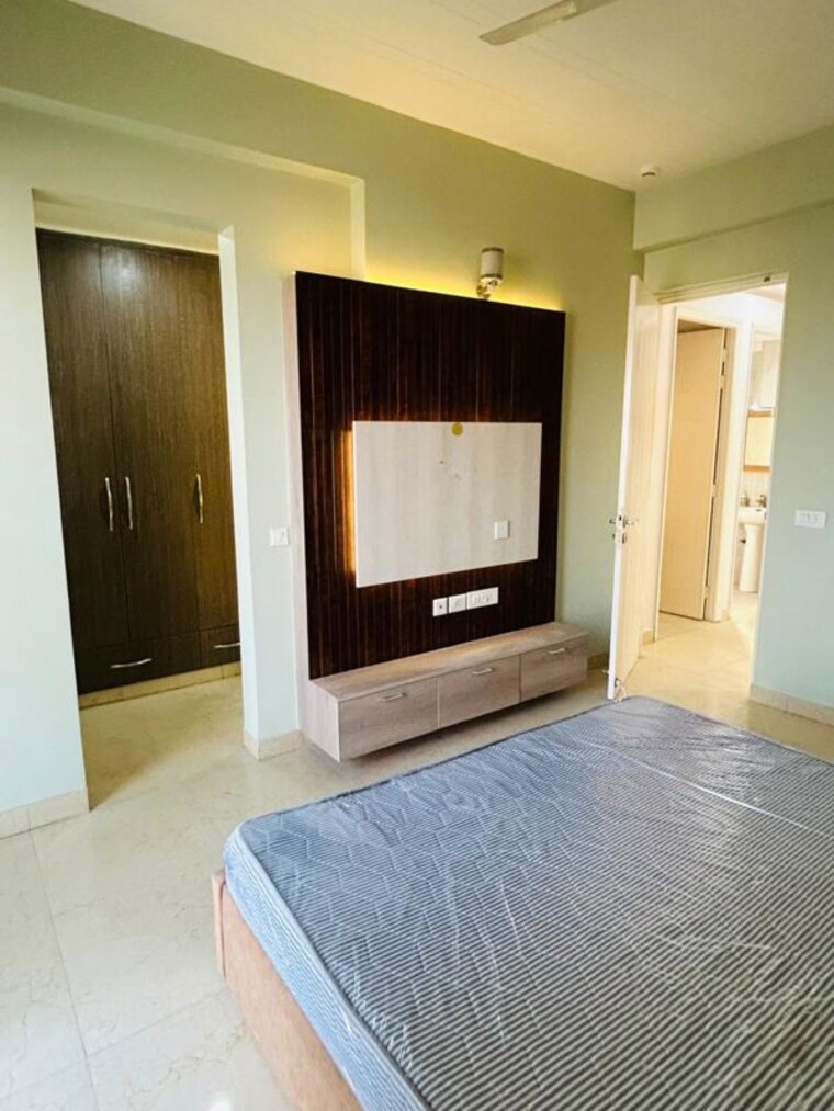 Bedroom, sector 46 3 Bedroom 2100 Sq.Ft. Builder Floor In Sector 46 Noida 10130853