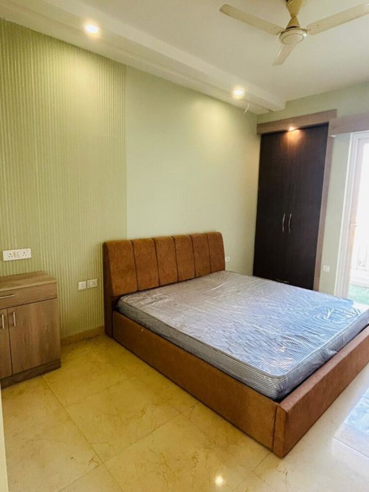 Bedroom, sector 46 3 Bedroom 2100 Sq.Ft. Builder Floor In Sector 46 Noida 10130853
