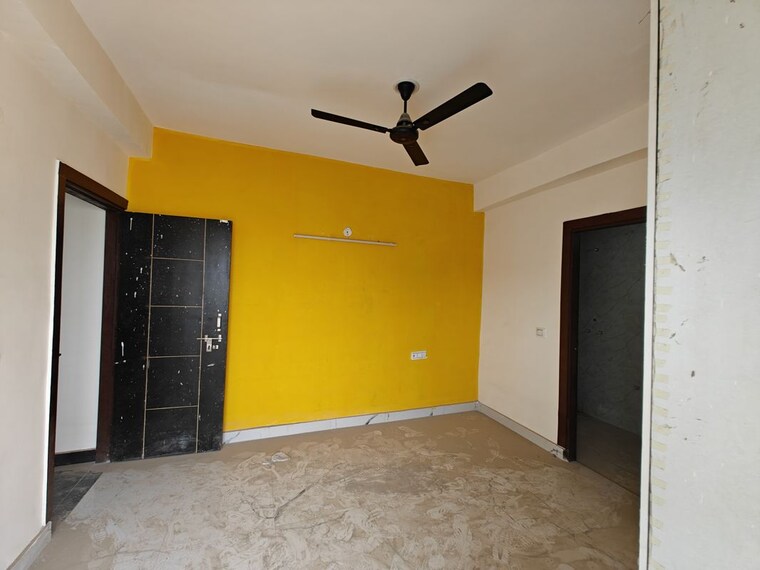 Bedroom, sunshine-apartments-sector-73 1 Bedroom 620 Sq.Ft. Builder Floor In Sector 73 Noida 10130869