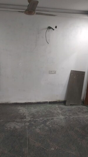 Room in 2 BHK Apartment at Godrej South Estate Okhla, Okhla – for Sale