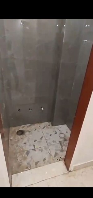 Furnished Amenities in 2 BHK Builder Floor at Dwarka Mor – for Sale