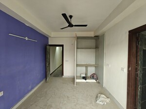 Bedroom in 1 BHK Builder Floor at Sunshine Apartments Sector 73, Sector 73 – for Sale