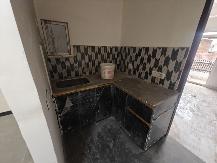 Kitchen, sunshine-apartments-sector-73 1 Bedroom 607 Sq.Ft. Builder Floor In Sector 73 Noida 10130875