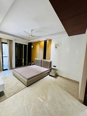Bedroom in 4 BHK Builder Floor at Ansal API Esencia, Sector 67 – for Sale