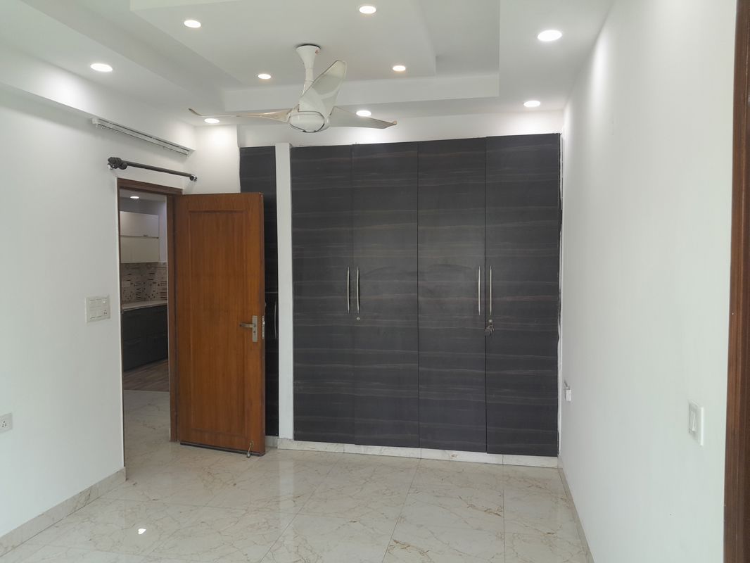 3 BHK Apartment For Sale in Milan Vihar
