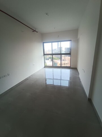 Bedroom in 2.5 BHK Apartment at Sheth Auris Bliss, Malad West – for Rent