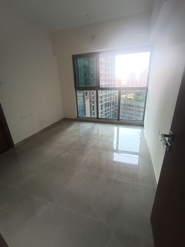 Master Bedroom in 2.5 BHK Apartment at Sheth Auris Bliss, Malad West – for Rent
