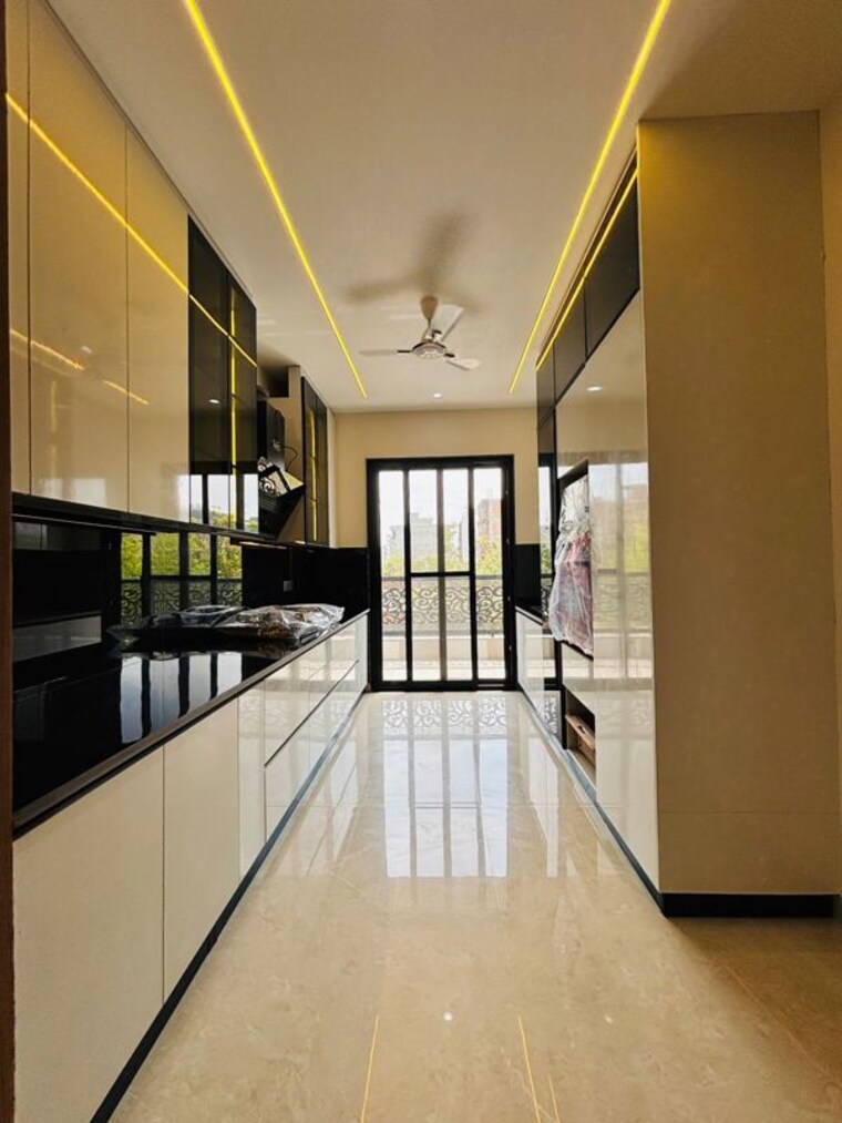 Kitchen, anant-raj-ashok-estate 4 Bedroom 300 Sq.Ft. Builder Floor In Sector 63a Gurgaon 10130898