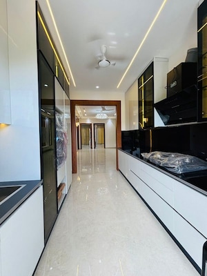 Building Lobby in 4 BHK Builder Floor at Anant Raj Ashok Estate, Sector 63a – for Sale