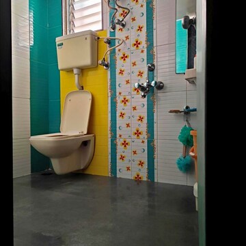 Bathroom in 2 BHK Apartment at Shree Complex Borivali, Borivali West – for Sale