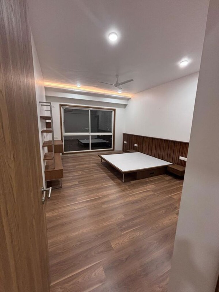 Room, snn-clermont 4 Bedroom 3900 Sq.Ft. Apartment In Hebbal Bangalore 10130936