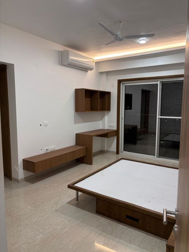 Room, snn-clermont 4 Bedroom 3900 Sq.Ft. Apartment In Hebbal Bangalore 10130936