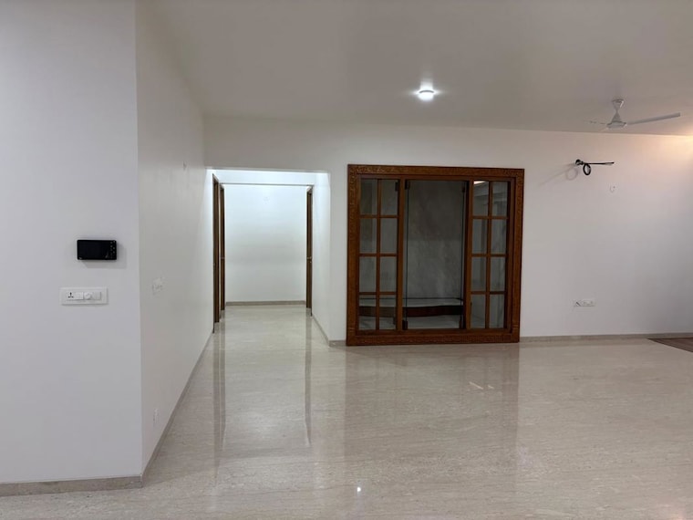 Room, snn-clermont 4 Bedroom 3900 Sq.Ft. Apartment In Hebbal Bangalore 10130936