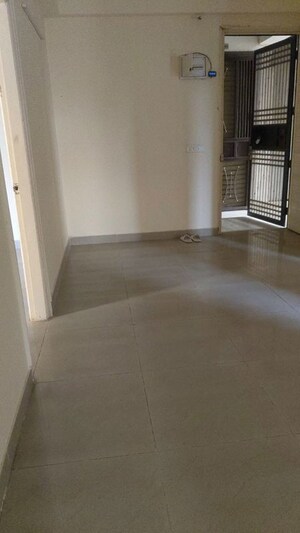 Room in 2 BHK Apartment at Saviour Green Arch, Tech Zone 4 Greater Noida – for Rent