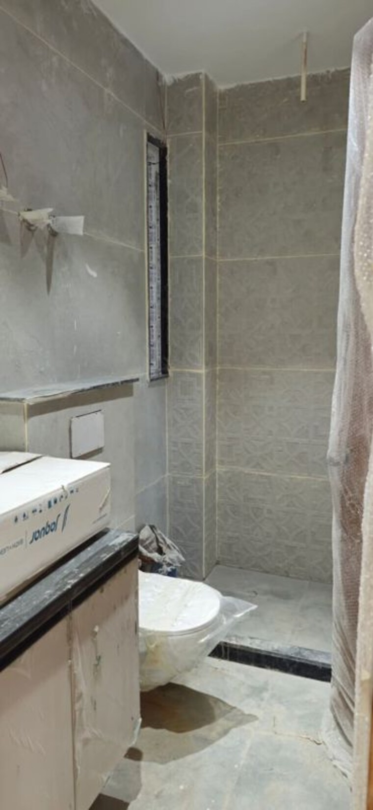 Bathroom, unitech-south-city-ii 3 Bedroom 1800 Sq.Ft. Builder Floor In Sector 50 Gurgaon 10130979