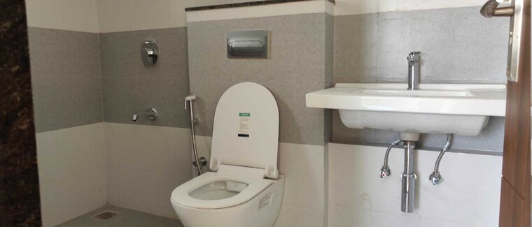 Bathroom, my-home-tridasa 3 Bedroom 1840 Sq.Ft. Apartment In Tellapur Hyderabad 10130994