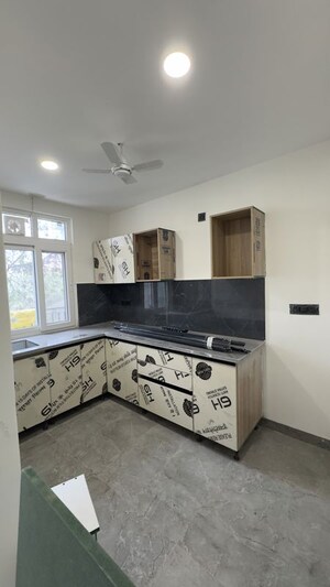 Bedroom in 1 BHK Apartment at Palm Residency Chhatarpur, Chattarpur – for Rent