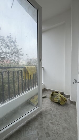 Balcony in 1 BHK Apartment at Palm Residency Chhatarpur, Chattarpur – for Rent