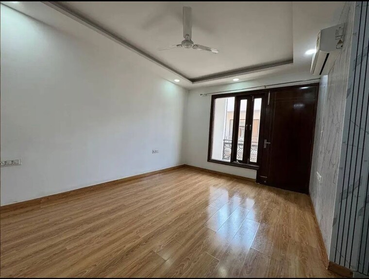 Room, chattarpur 4 Bedroom 2200 Sq.Ft. Builder Floor In Chattarpur Delhi 10131035