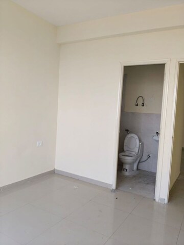2 BHK Apartment For Rent in Pyramid Midtown, Sector 59