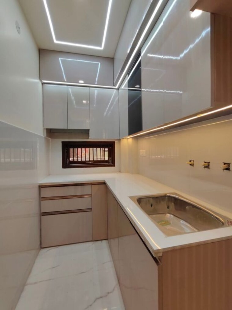 Kitchen, uttam nagar 2.5 Bedroom 451 Sq.Ft. Builder Floor In Uttam Nagar Delhi 10131060