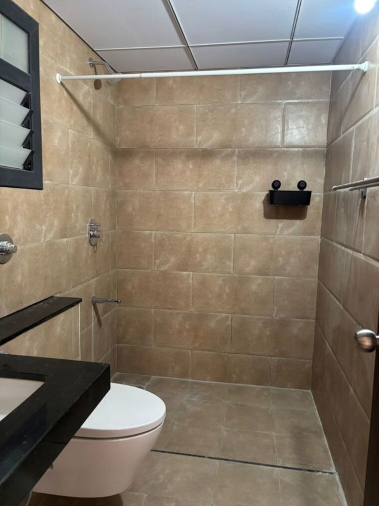 Bathroom, puravankara-purva-atmosphere 3 Bedroom 1660 Sq.Ft. Apartment In Thanisandra Main Road Bangalore 10131063