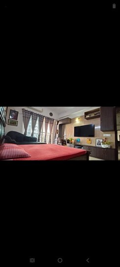 3.5 BHK + Servant Room Apartment For Rent in Gaur Sportswood