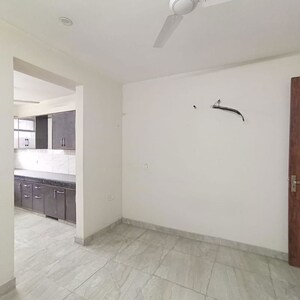 Room in 2 BHK Builder Floor at Sector 46 – for Rent