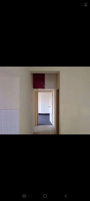 Room in 2.5 BHK Apartment at Antriksh Golf View, Sector 78 – for Rent