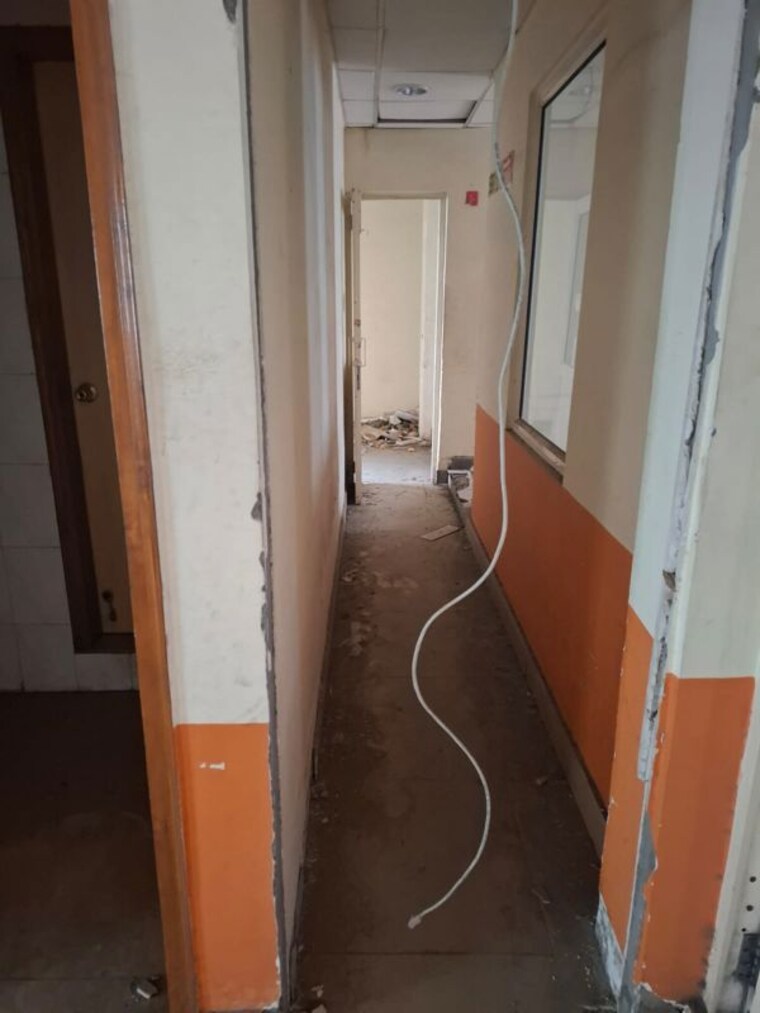 undefined, ansari road Commercial Office Space 380 Sq.Yd. In Ansari Road Delhi 10117199