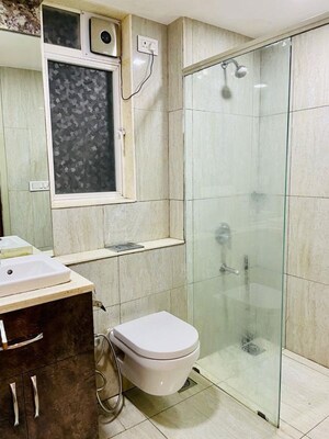 Bathroom in 4 BHK Apartment at Heena Gaurav Heights, Kandivali West – for Rent