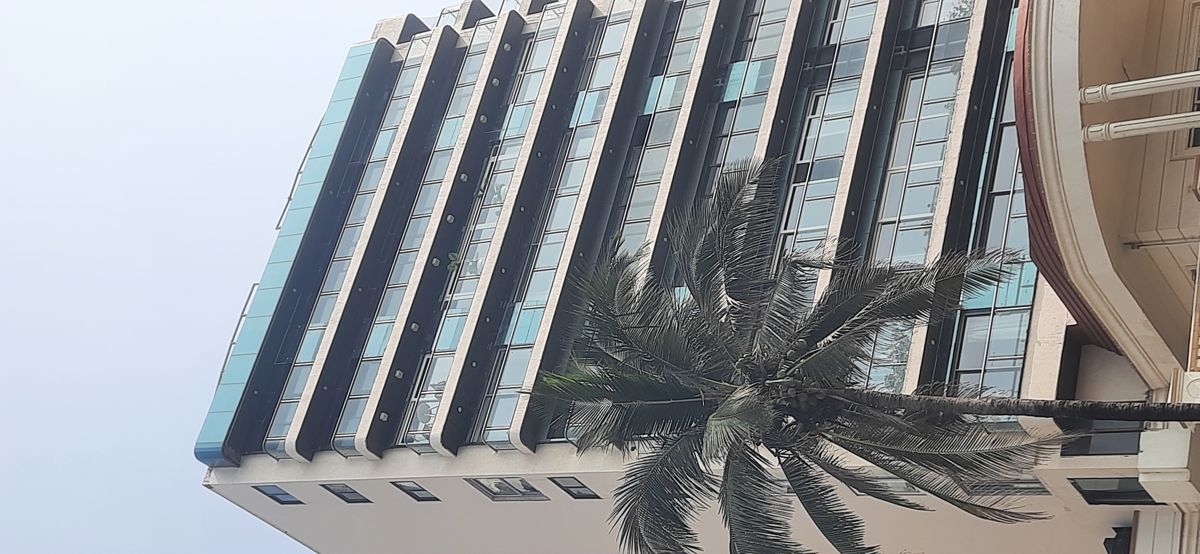 3 BHK + Servant Room Apartment For Rent in Khar West